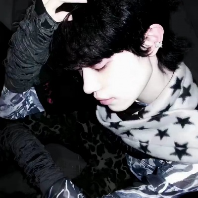 头像男ins高级质感孤独感