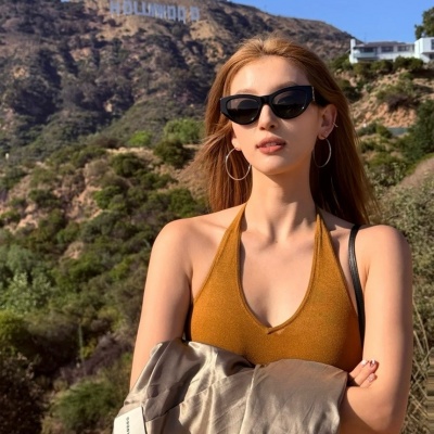 旅游头像女气质