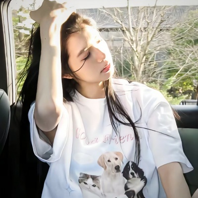 2026超火唯美女生头像