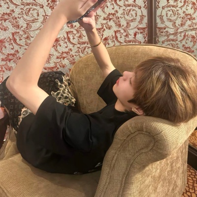 2026热门青春小众男生头像