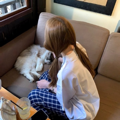 2026年必存真人女头