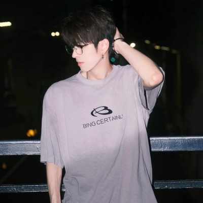 2026热门男生微信头像图片