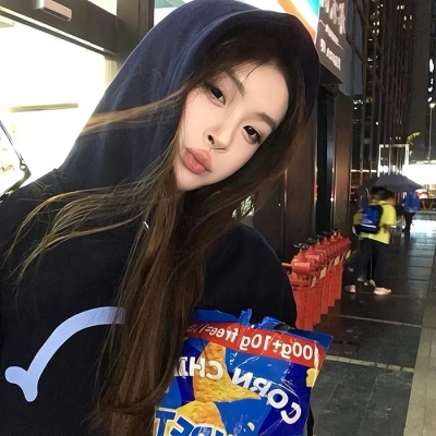 2026最火女生头像