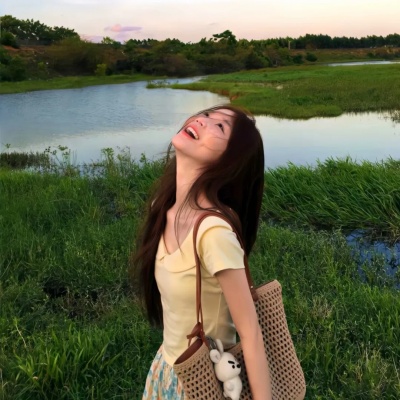 高颜值女生头像真人