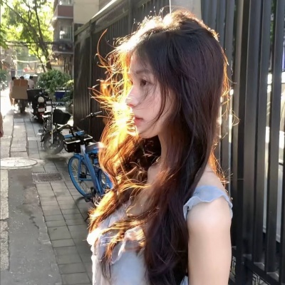 白月光氛围感女头