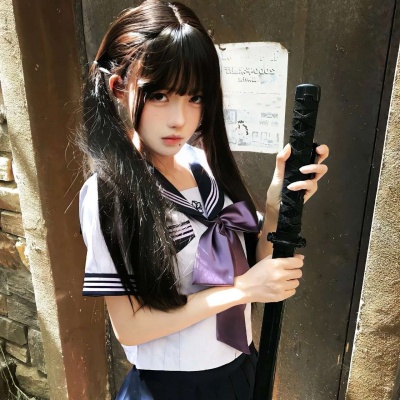 一辈子不换的唯美气质小众女生头像