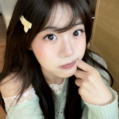 单人一左一右女头