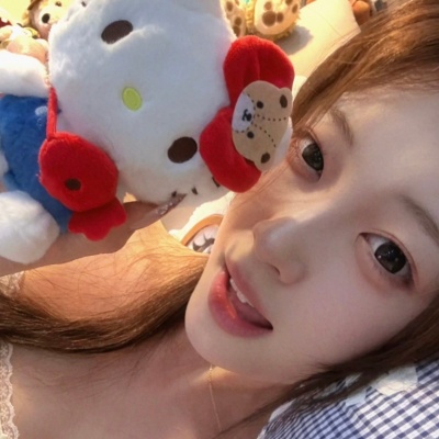 小红书最新头像女