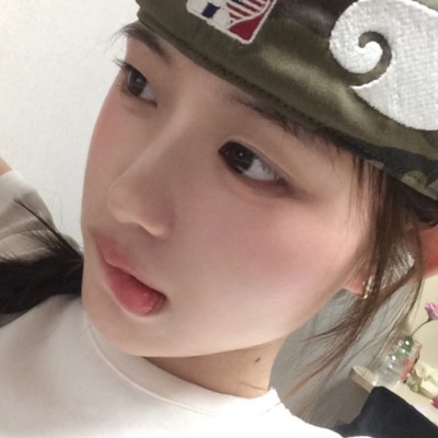 超耐看唯美气质小众女生头像