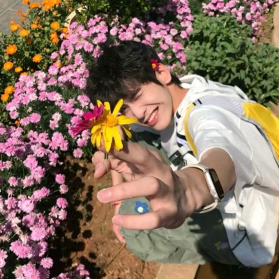 小众氛围感真人头像男生