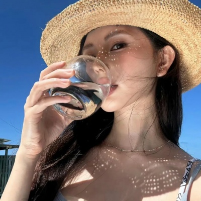 女生高级感图片头像