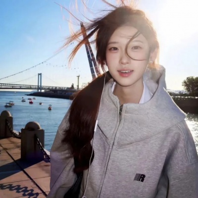 高清新款明媚唯美治愈女生头像