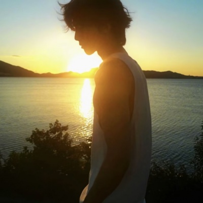 小众氛围感真人头像男生