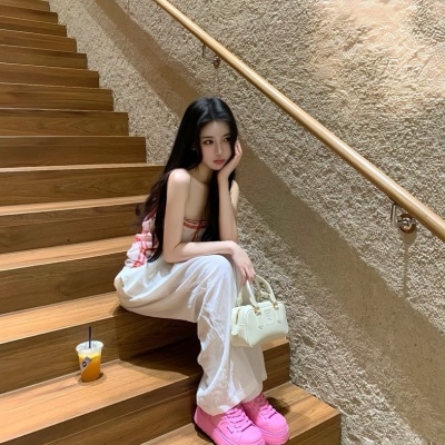 私藏全身小众ins女头像