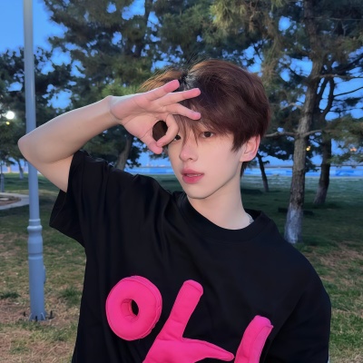 小众帅气个性男头