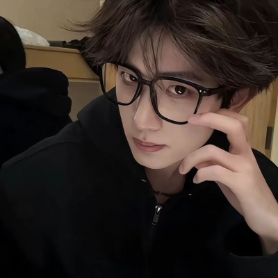 高质量ins高冷帅气男生头像