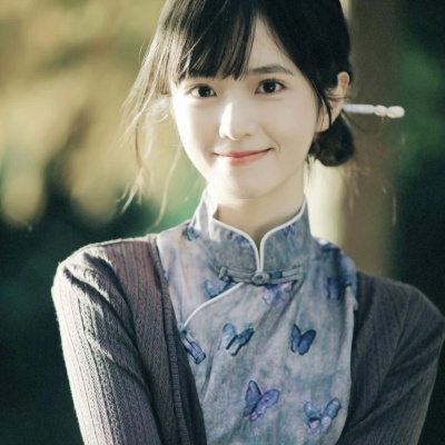 国风旗袍女生头像