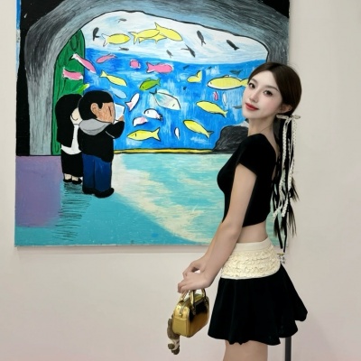 看展必备小众时尚女头