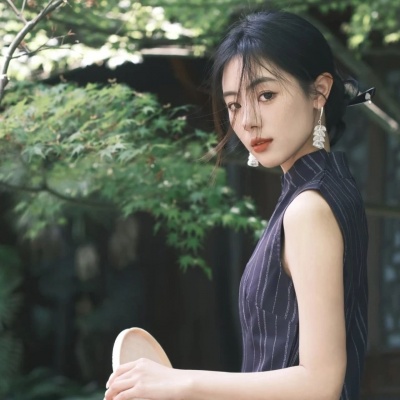 国风旗袍女生头像