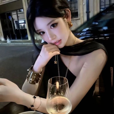 超有气质的名媛风女生头像