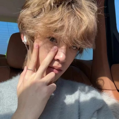 青春帅气男生头像