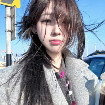 氛围感拉满的蓝色系女头