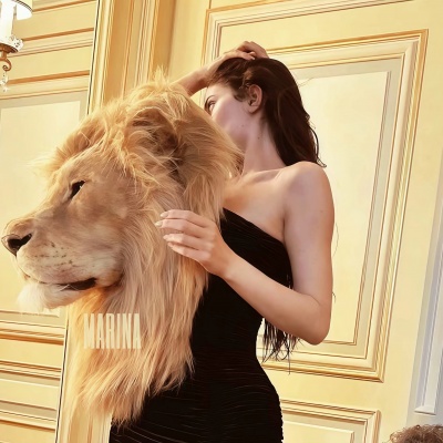 超吸睛滤镜感气质真人女头