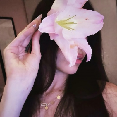 难得一见温柔风微信女生头像