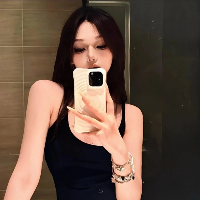 很a很高级的女生头像