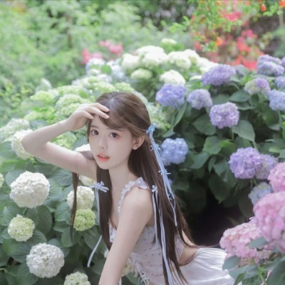 高颜值森系绿色风景女生头像