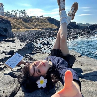 高清新款明媚唯美治愈女生头像