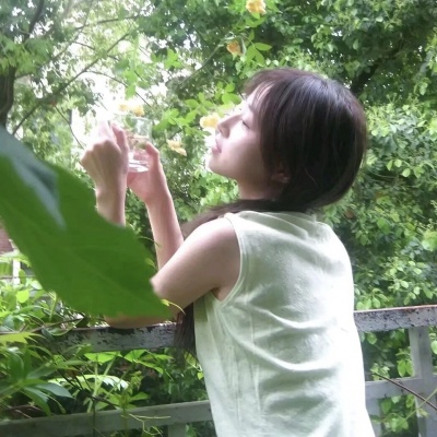 2026年超火氛围感真人女生头像