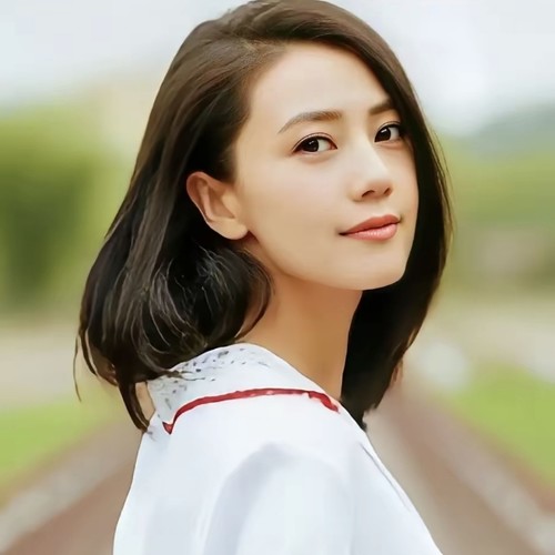 2026年最火女生头像图片