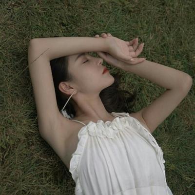 微信女生伤感揪心孤独意境头像