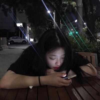 颓废伤感丧系高级感头像女