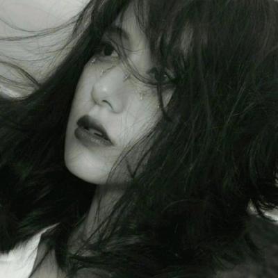 女生伤感意境高清无水印头像