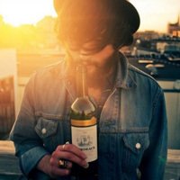 男生伤感颓废喝酒头像
