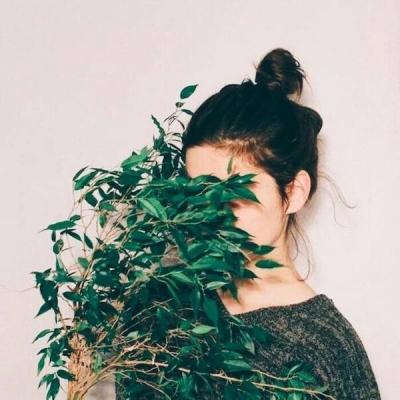 女生简单气质清新文艺森系头像