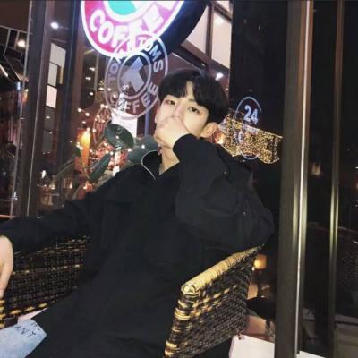帅到没朋友的高冷男神专属头像