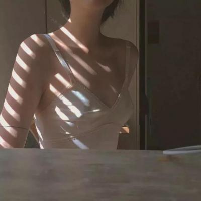 不露脸霸气性感锁骨头像女