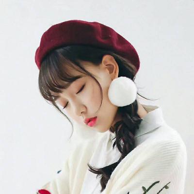 女生戴帽子时尚头像