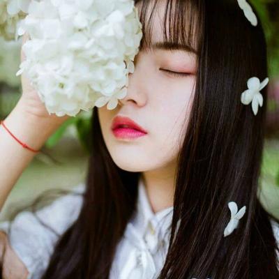女生简单气质清新文艺森系头像
