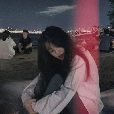 颓废伤感丧系高级感头像女