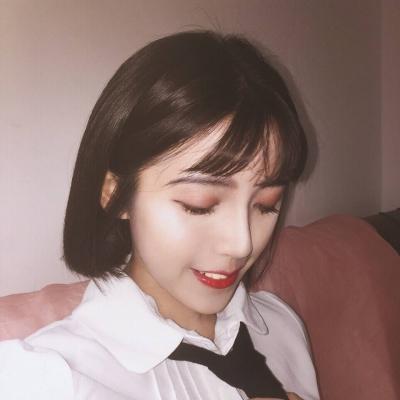 超酷个性短发微信头像女