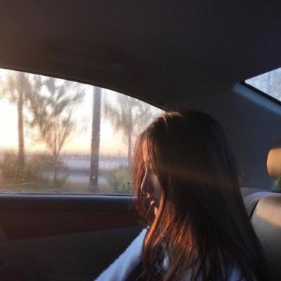 女生伤感意境高清无水印头像