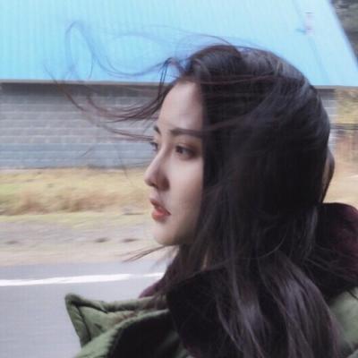 微信女生伤感揪心孤独意境头像