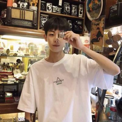 帅到没朋友的高冷男神专属头像
