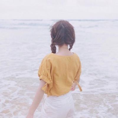 微信女生简单气质背影头像