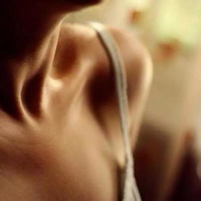 不露脸霸气性感锁骨头像女