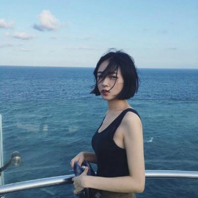 微信女生伤感揪心孤独意境头像